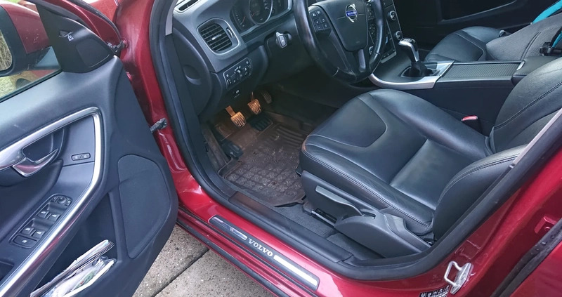 Volvo V60 cena 47000 przebieg: 144000, rok produkcji 2014 z Skawina małe 596